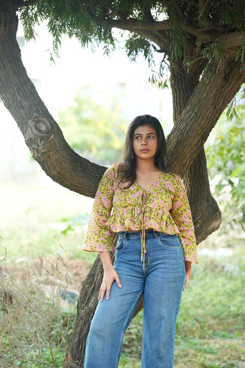 Dipti top