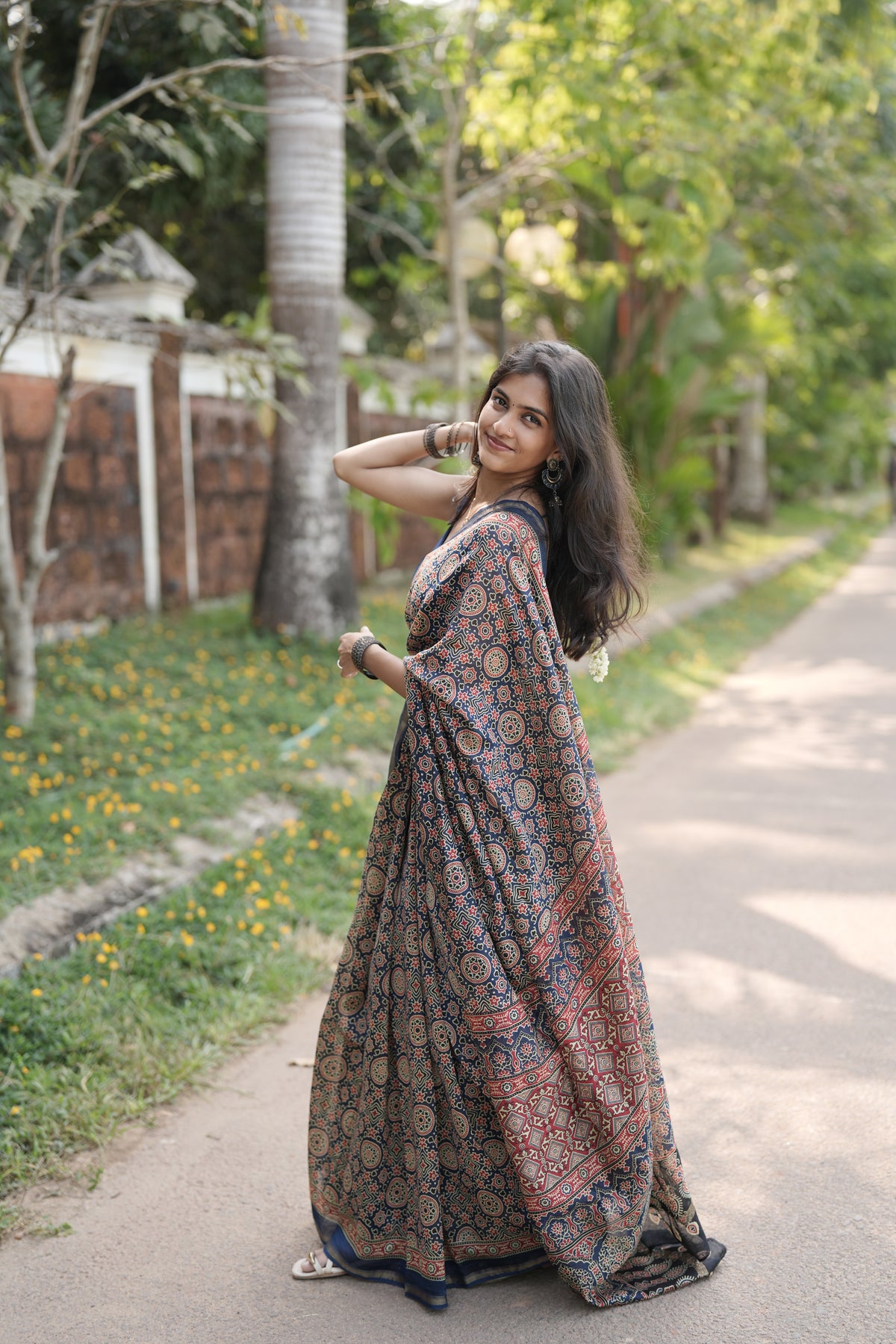 Taarakshi Saree