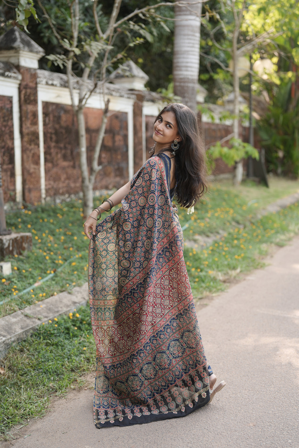 Taarakshi Saree