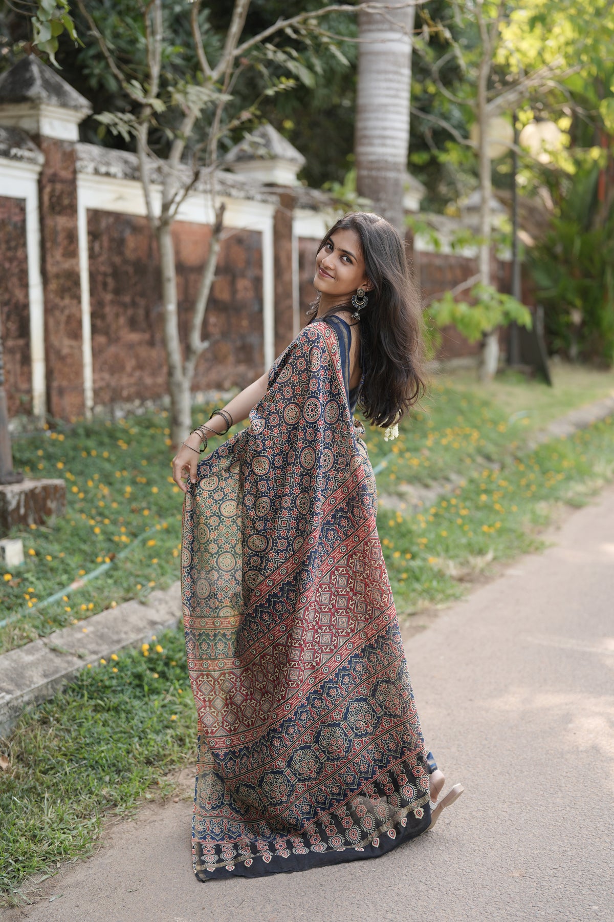 Taarakshi Saree